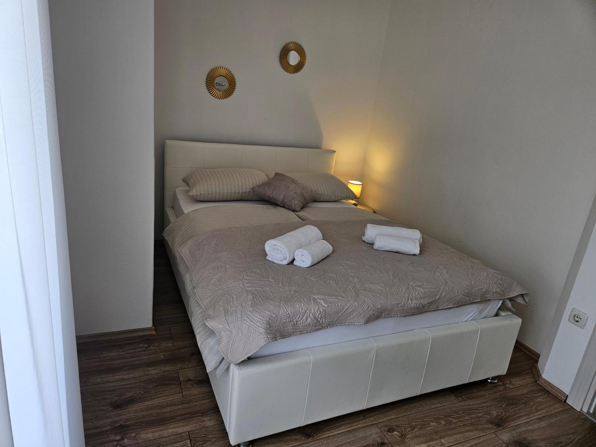 Apartmani Pavlović Krk Town Zewnętrze zdjęcie